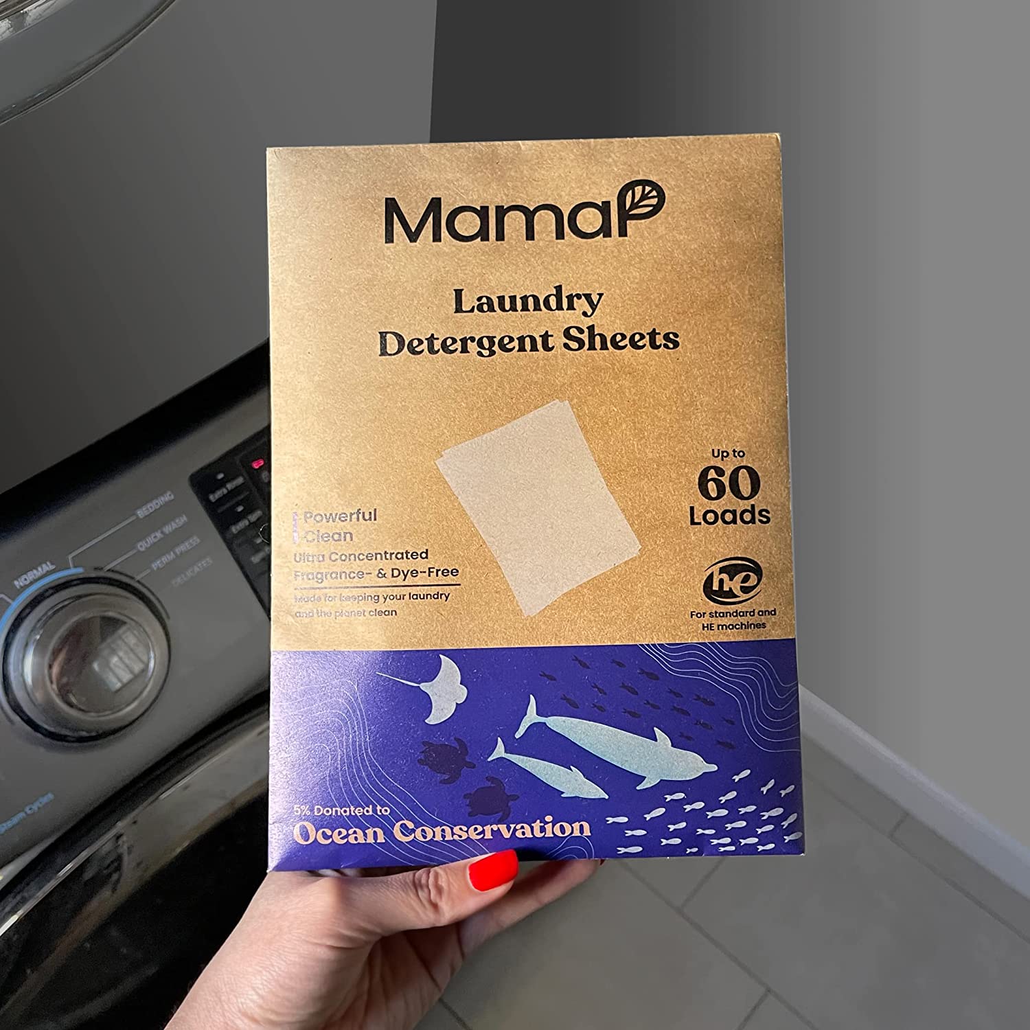 http://mycomma.life/cdn/shop/products/mamaplaundrydetergentsheets.jpg?v=1659377384